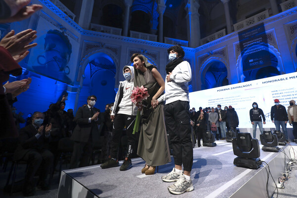 Βοσνία: Επίδειξη μόδας από μετανάστες- Παρουσίασαν fashion brand που δημιούργησαν