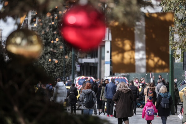 Τσακρής για μετάλλαξη Όμικρον: Έχει κυριαρχήσει στην Αττική - Στο 70% τα ποσοστά της