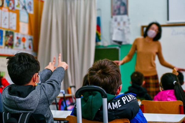 Τζανάκης: Ένα στα 7 παιδιά είναι ενεργό κρούσμα, αν ανοίξουν τα σχολεία, θα ξανακλείσουν σε 10 μέρες 