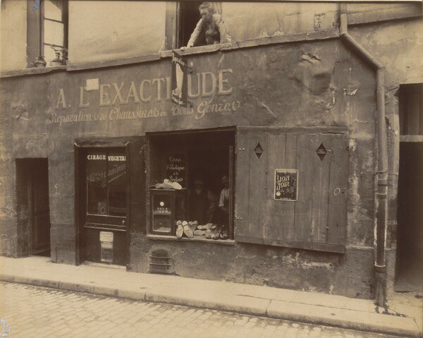 Atget - Στάβερης. Από διαφορετικές αφετηρίες.