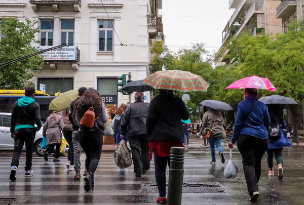 Ισχυρή καταιγίδα στην Αττική- Πώς θα εξελιχθεί η κακοκαιρία τις επόμενες ώρες