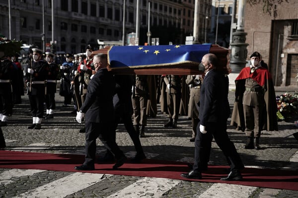  Τελέστηκε η κηδεία του προέδρου του Ευρωπαϊκού Κοινοβουλίου Νταβίντ Σασόλι παρουσία πολλών αρχηγών κρατών και κυβερνήσεων 