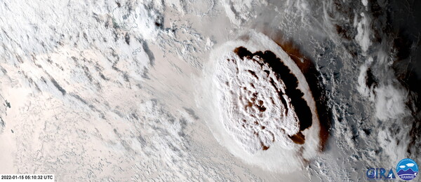 Κύματα ενός μέτρου στην Ιαπωνία από την έκρηξη του υποθαλάσσιου ηφαιστείου