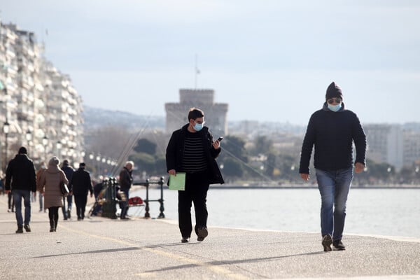 Πεζοί στη Θεσσαλονίκη