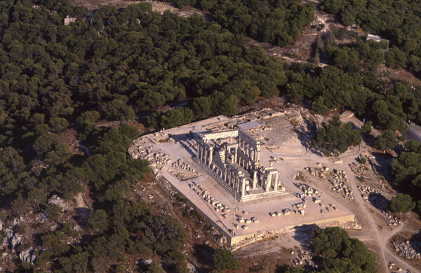 Ο Ναός της Αφαίας στην Αίγινα θα φωτιστεί με προβολείς LED όπως η Ακρόπολη