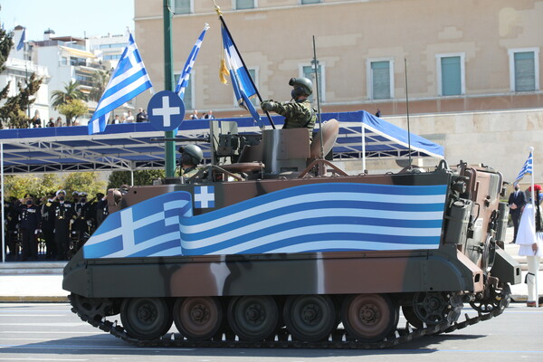 Greece celebrates March 25: The big military parade in Syntagma