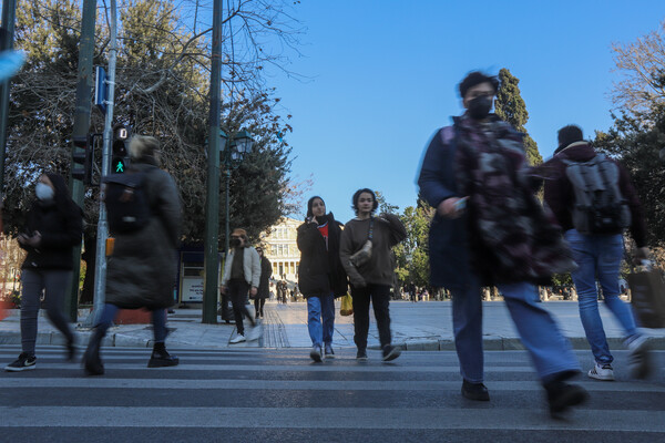 Κορωνοϊός: νέα κρούσματα και θάνατοι σε 24 ώρες - Στους οι διασωληνωμένοι 