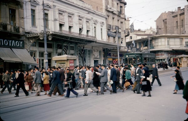 Μεγάλη Παρασκευή στην Αθήνα του 1952