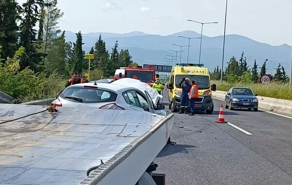 Τροχαίο στη ΛΕΑ με θύμα 59χρονο: Φωτογραφίες και βίντεο μαρτυρούν τη σφοδρότητα της πρόσκρουσης 