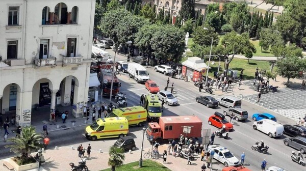 Θεσσαλονίκη: Μεγάλη φωτιά με εγκλωβισμένους στο Βιοτεχνικό Επιμελητήριο