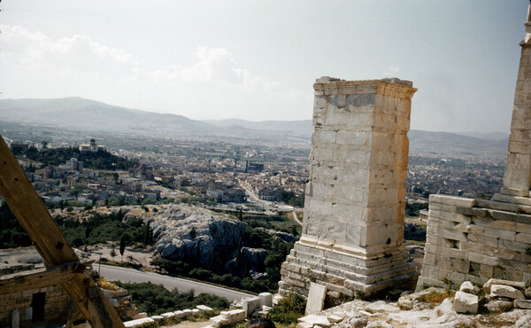 A walk in Athens in 1952