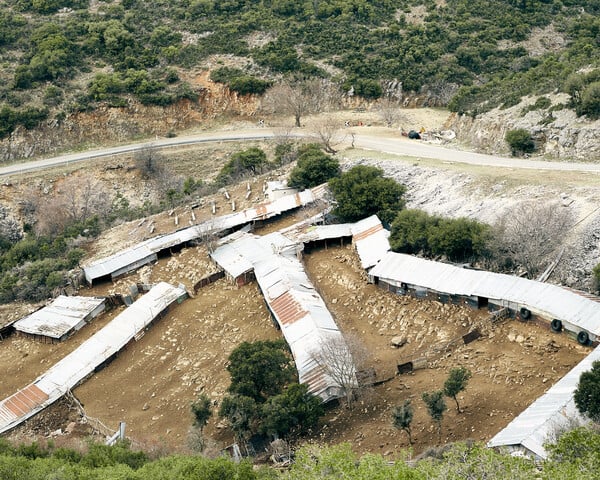 Η ελληνική επαρχία της Σώτης Τυρολόγου και του Τάσου Ζωίδη