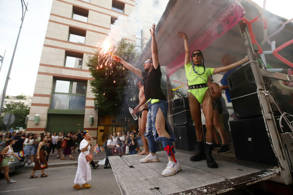 Thessaloniki Pride: Χρώματα, ουράνια τόξα και υπερηφάνεια με σύνθημα το «Μάθημα Αποδοχής»