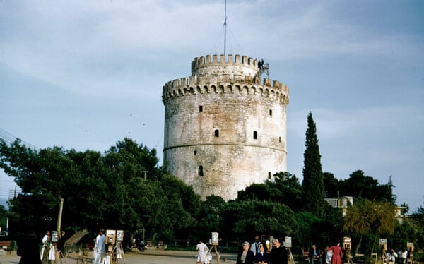 Έγχρωμες εικόνες από τη Θεσσαλονίκη του '50