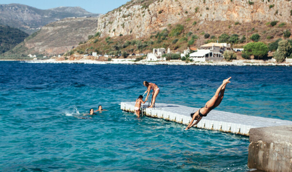 Βουτιά στη θάλασσα