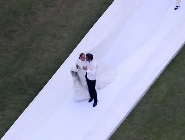 Jennifer Lopez and Ben Affleck Celebrate Wedding in Georgia Ceremony with Friends and Family