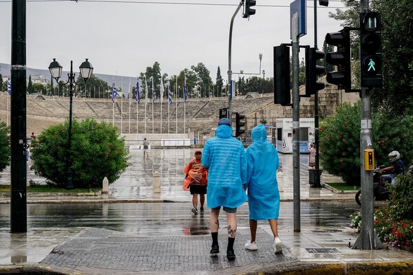 Καιρός: Καταιγίδες από το μεσημέρι- Πού αναμένεται να βρέξει