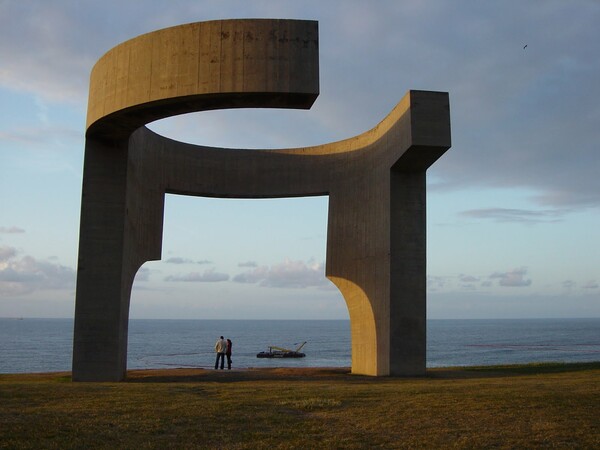 Eduardo Chillida - Θεόδωρος Παπαγιάννης. Απολήξεις.