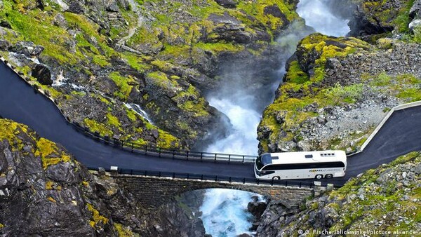 Strade con fantastiche viste panoramiche dell'Europa