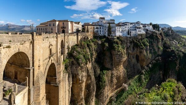 Strade con fantastiche viste panoramiche dell'Europa