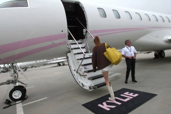 Kylie Jenner’s million private jet features lavish food, drink menus