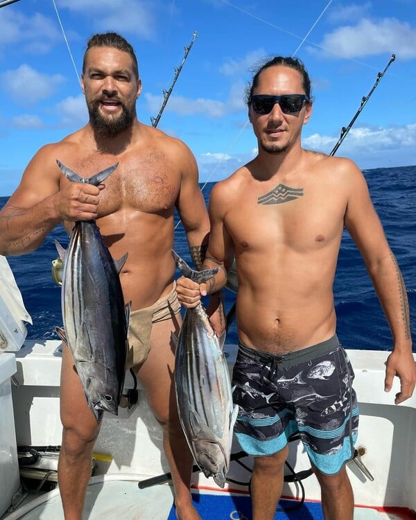 Jason Momoa bares it all in tiny loincloth on ocean fishing trip