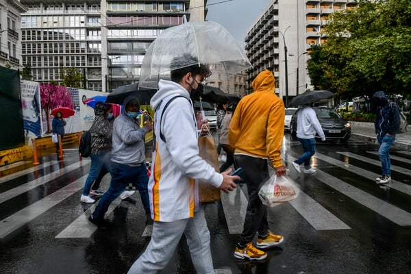 Καιρός: Επιδείνωση από το βράδυ- Κρύο με βροχές και στην Αττική