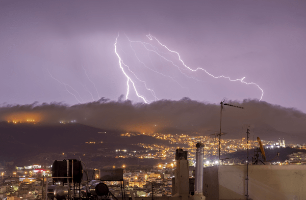 Κακοκαιρία Gaia: Μήνυμα του 112 σε Κέρκυρα και Ήπειρο για επικίνδυνα καιρικά φαινόμενα