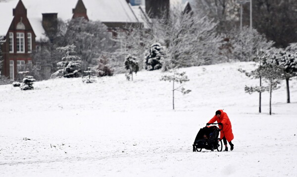 Schools close and trains cancelled amid further warnings of snow and ice Updated 