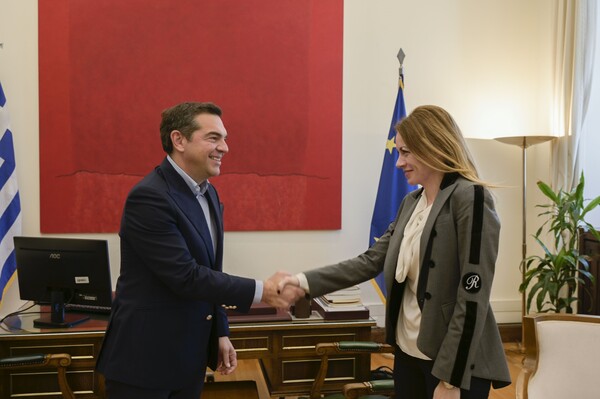 Προσχώρησε στον ΣΥΡΙΖΑ η ανεξάρτητη βουλευτής Αγγελική Αδαμοπούλου