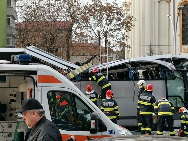 Δυστύχημα στη Ρουμανία: «Από θαύμα γλίτωσα»- Ο δεύτερος οδηγός έχασε το ταξίδι λόγω τροφικής δηλητηρίασης