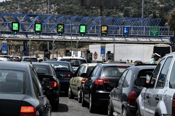 Κορυφώνεται η έξοδος Χριστουγέννων- Τα μέτρα της τροχαίας