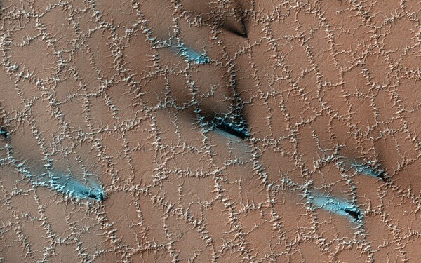 NASA images showcase eerie beauty of winter on Mars