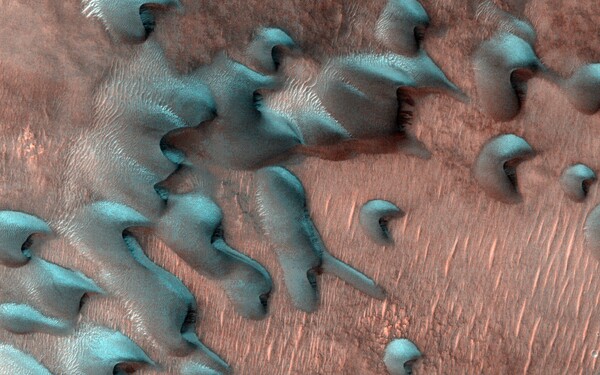 NASA images showcase eerie beauty of winter on Mars