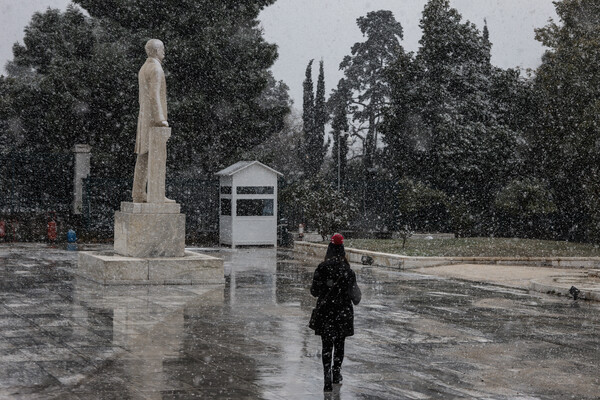 Ο καιρός σήμερα: Καταιγίδες, χιόνια και κρύο -- «Επικίνδυνη κακοκαιρία προ των πυλών» 