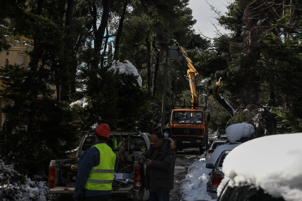 ΔΕΔΔΗΕ: Σε ποιες περιοχές εντοπίζονται διακοπές ρεύματος λόγω της κακοκαιρίας Barbara