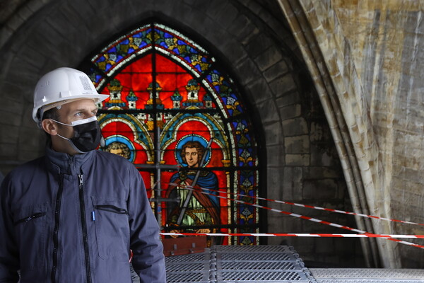 Notre Dame windows undergo restoration in Cologne