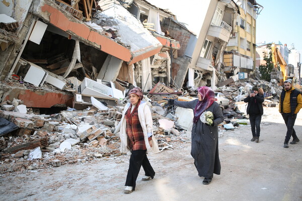 Σεισμός σε Τουρκία-Συρία: Η έξαρση βίας στις πληγείσες περιοχές, δυσχεράνει τις προσπάθειες διάσωσης – Ο νέος τραγικός απολογισμός
