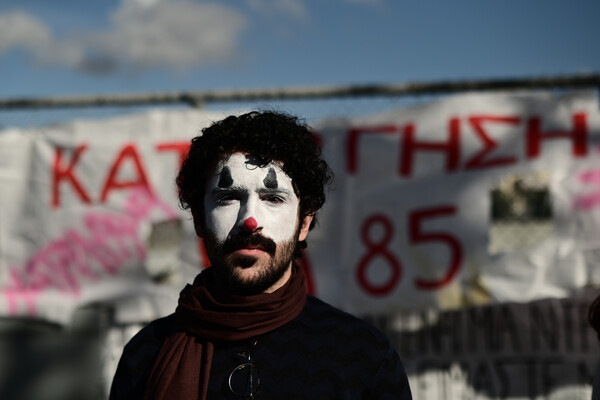 «Όχι» σε συνάντηση με Τσίπρα λέει η Συντονιστική Συνέλευση της Κατάληψης της Δραματικής Σχολής του Εθνικού Θεάτρου