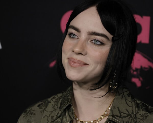 Billie Eilish: Διέγραψε όλα τα social media από το τηλέφωνό της - «Είμαι πιο ευτυχισμένη από ποτέ»