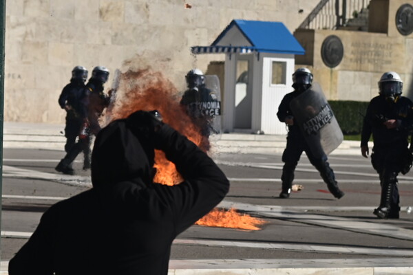 Επτά συλλήψεις στο κέντρο της Αθήνας- Στην διάρκεια των κινητοποιήσεων για τα Τέμπη