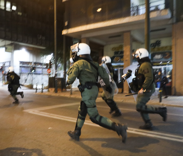 Νέα ένταση και χημικά στο κέντρο της Αθήνας