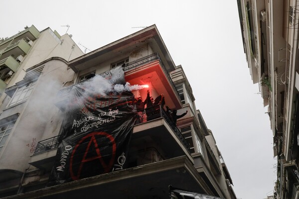 Θεσσαλονίκη: Στον εισαγγελέα οι 15 συλληφθέντες στην πρώην κατάληψη «Mundo Nuevo»