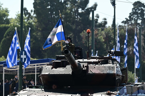 25η Μαρτίου: 20 «καρέ» από τη στρατιωτική παρέλαση στην Αθήνα