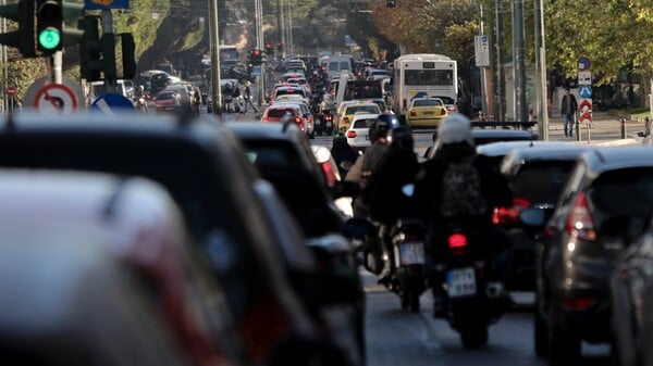 Τέλη κυκλοφορίας: Άνοιξε η εφαρμογή myCAR για πληρωμή με τον μήνα