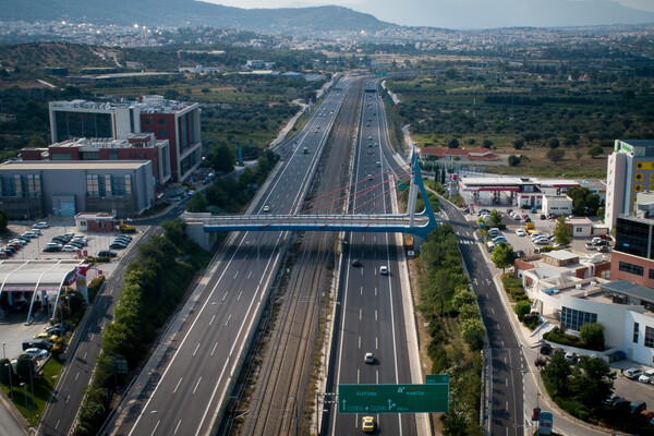 Αττική Οδός: Τροχαίο στο ρεύμα προς αεροδρόμιο- Συγκρούστηκαν οχήματα