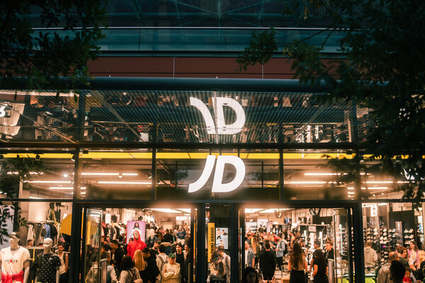 Ένα ακόμα εντυπωσιακό JD Sports κατάστημα έρχεται στον Πύργο του Πειραιά