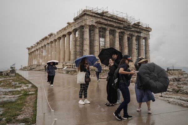 Καιρός: Ισχυρές καταιγίδες και χαλάζι- Σε ισχύ το έκτακτο δελτίο