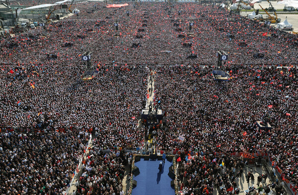 Ερντογάν: Ογκώδης προεκλογική συγκέντρωση στην Κωνσταντινούπολη - «1,7 εκατ. πολίτες»