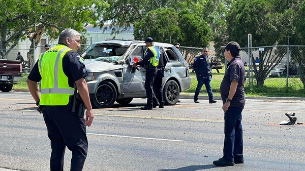 Συναγερμός στο Τέξας: Αυτοκίνητο έπεσε σε πεζούς - Αναφορές για επτά νεκρούς